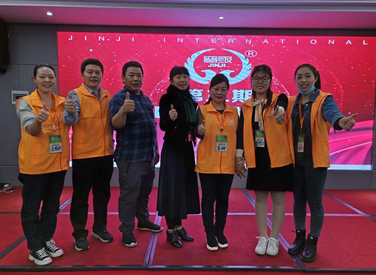 加盟小学托管班有哪些服务支持
