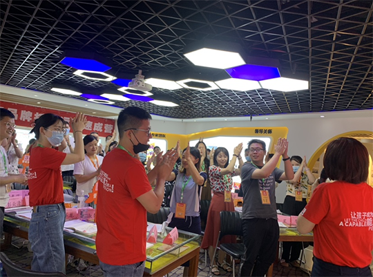 2022年加入托管班加盟店前景好吗
