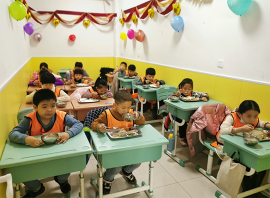 孩子写作业老走神怎么办？托管老师一定要掌握这种注意力提升方法
