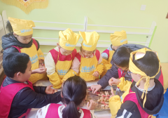 友妈帮托管：孩子总说 “随便”？这可能是他在向你 “求救” 的信号
