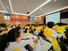 不止草原！2025年暑假晋小鹰快乐学习动力营内蒙古站第二天走进库布齐，领略沙漠浩瀚与生命奇迹