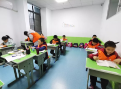 免费之下暗藏的托管盈利新模式