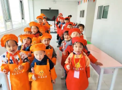 晋小鹰少儿厨艺工坊课发掘孩子生命中的闪光